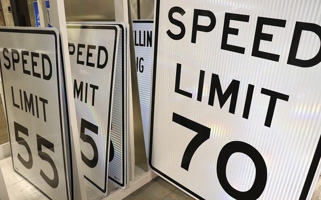 Illinois Lawmaker Introduces Legislation to Raise Speed Limit