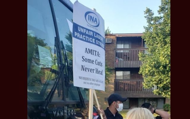 Nurses From St. Joseph Medical Center Continue Strike After Rejecting Latest Proposal From AMITA
