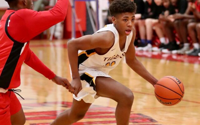 Joliet’s Fears Named to Sun-Times All-State High School Basketball Team