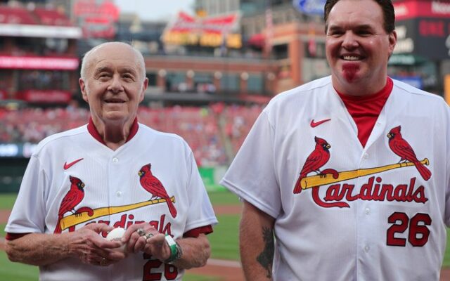 Morris Father And Son Honored At Busch Stadium