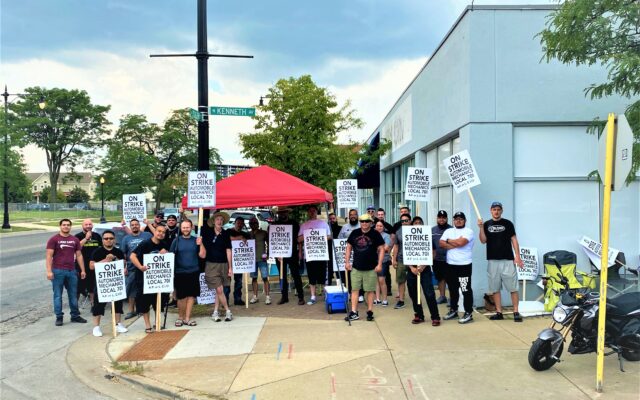 Local Mechanics on Strike At More Than 50 Car Dealerships