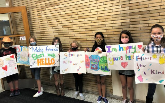 Troy Shorewood Elementary students hold “Start with Hello” week  Activities designed to help students become more connected with one another
