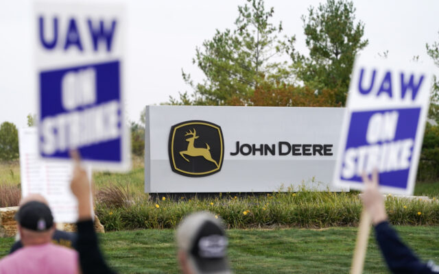 UAW Workers Approve John Deere Contract, End Strike
