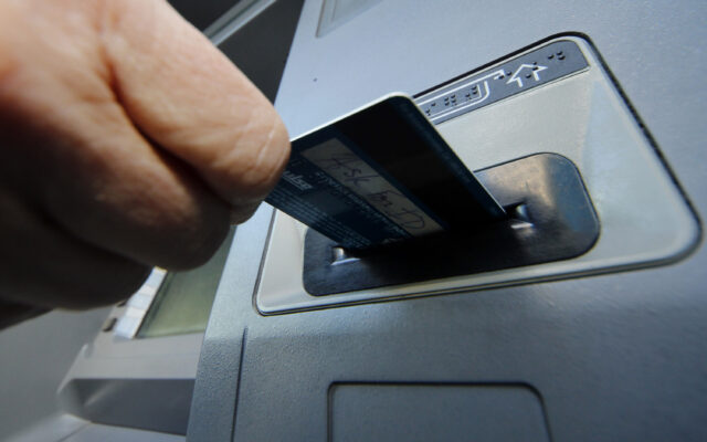 Illinois AG Calls On Banks To Eliminate Overdraft Fees