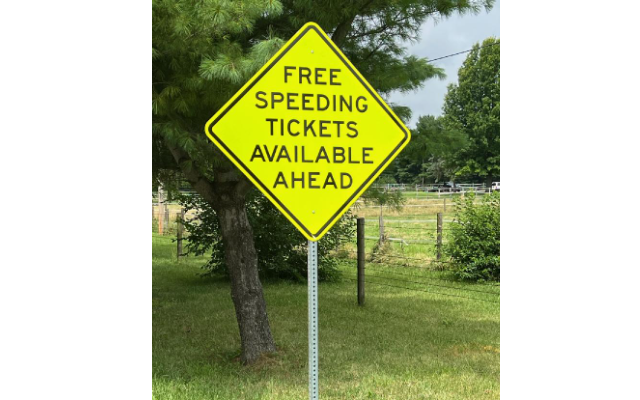 Sign In Homer Glen Hopes To Curb Speeding