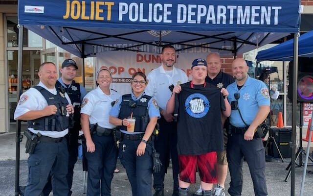 Cop On A Rooftop To Support Special Olympics Illinois