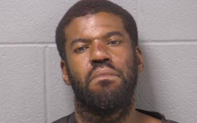 Man Arrested After Stabbing at Joliet Gas Station